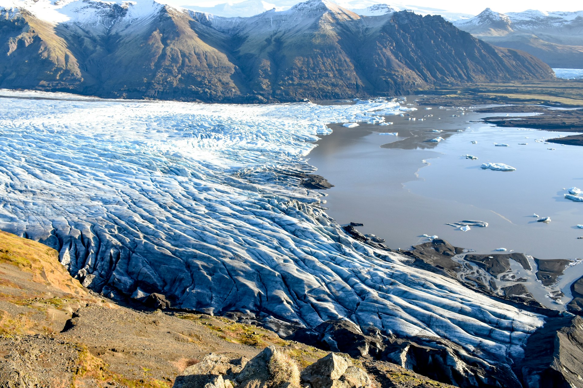 Alerta sobre el retroceso y fragilidad de los glaciares andinos