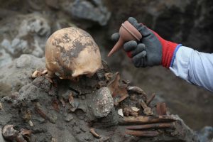 Obras de gas en Lima revelan nuevas tumbas prehispánicas de hasta 2.000 años de antigüedad