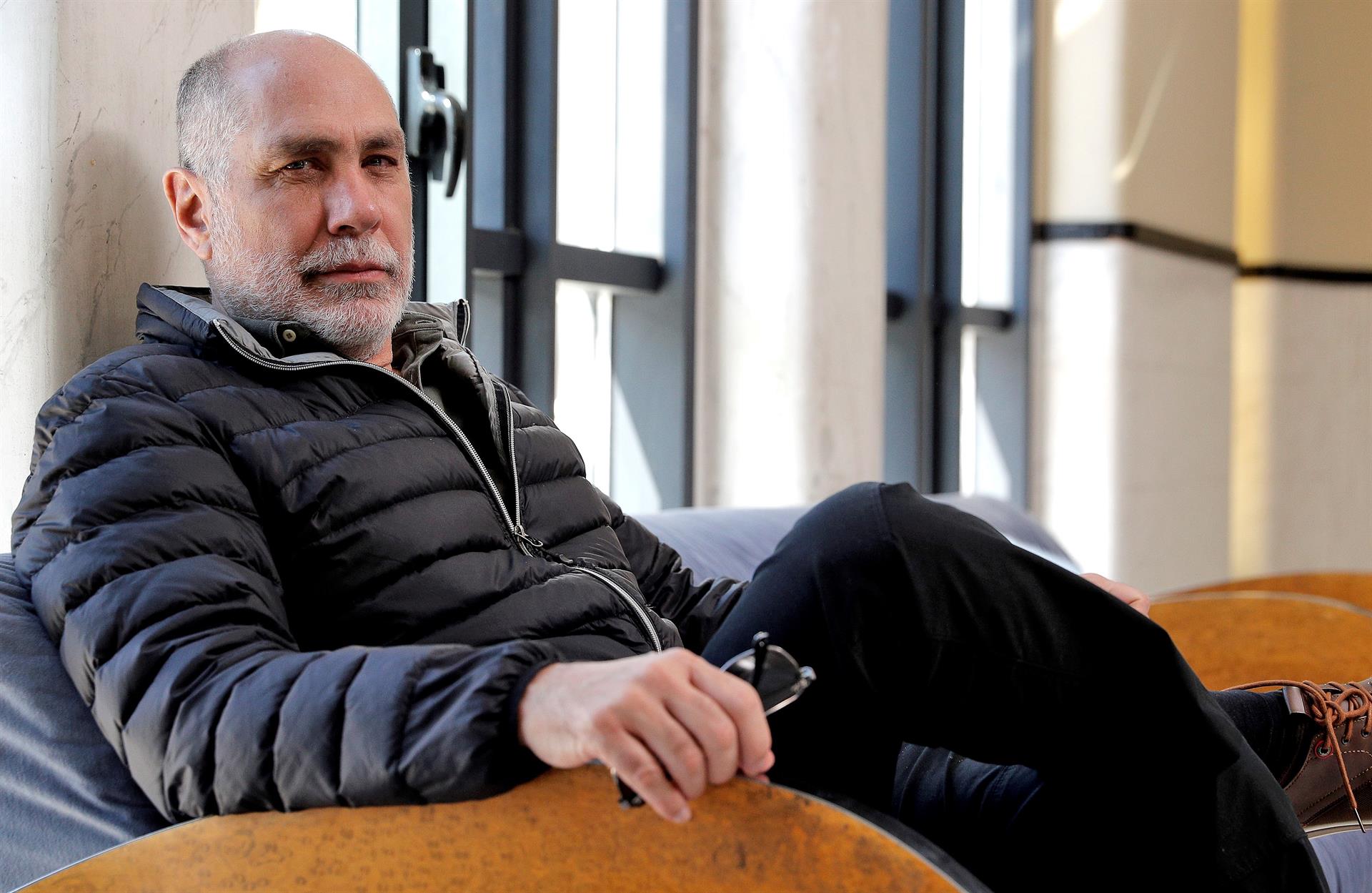 Presentan ‘El Hombre’, libro del mexicano Guillermo Arriaga