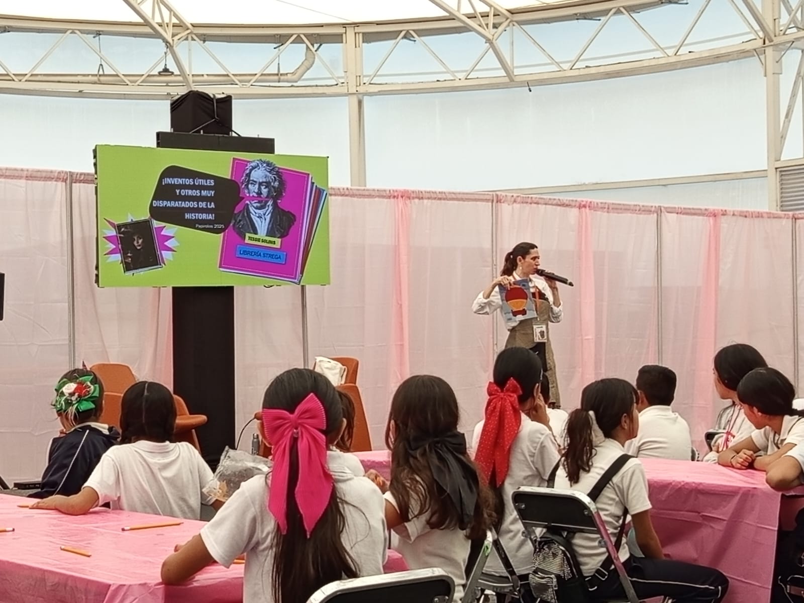 «Inventos divertidos y útiles»: Niñas y niños exploran la historia de la creatividad