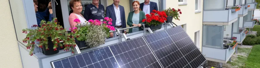 Energía solar en balcones: minicentrales eléctricas en auge