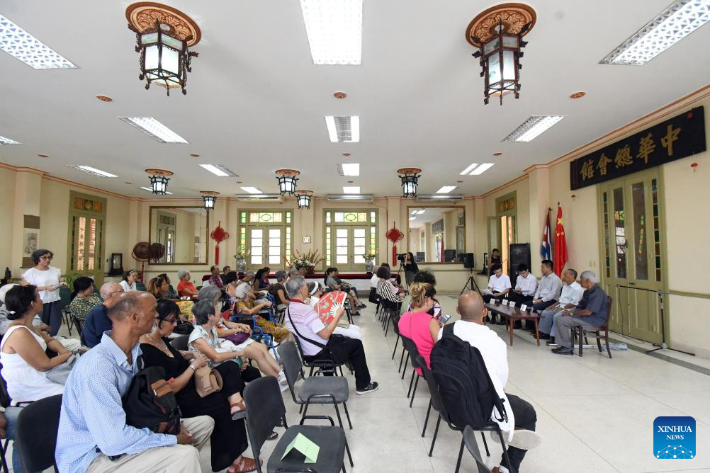 En Cuba celebran 65 años de vínculos con China