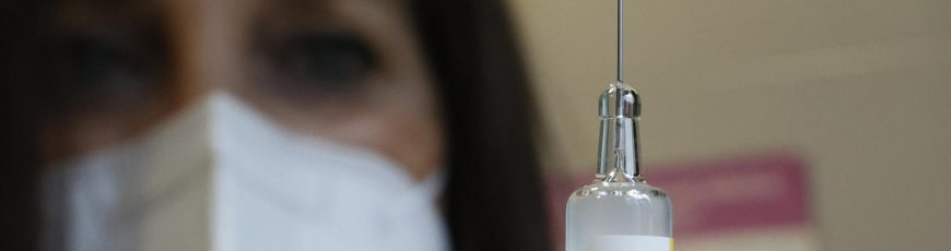 La vacuna del virus del papiloma humano previene el cáncer de cuello de útero y es segura