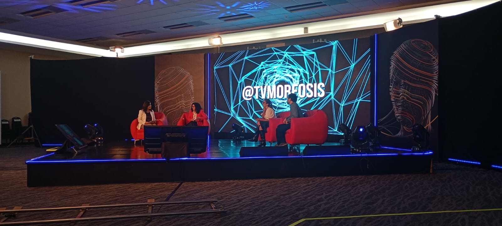 “Los algoritmos como filtros de la realidad”: Infoxicación, sesgos y límites tecnológicos en TVMorfosis 2025