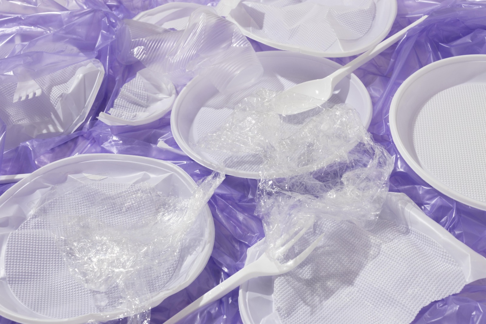 ¿Cuántos microplásticos hay en el cuerpo? Los investigadores quieren zanjar el debate