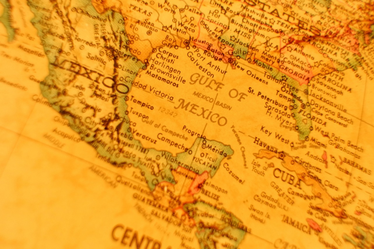 Mapoteca de la UNAM guarda tesoros cartográficos