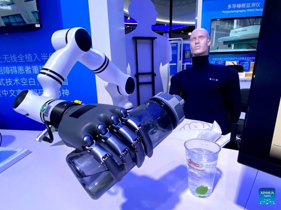 Avances en interfaz cerebro-computadora deslumbran en el Foro ZGC de Beijing