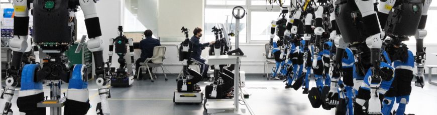 China reunirá a más de 300 robots en su próxima media maratón humanoide en Pekín