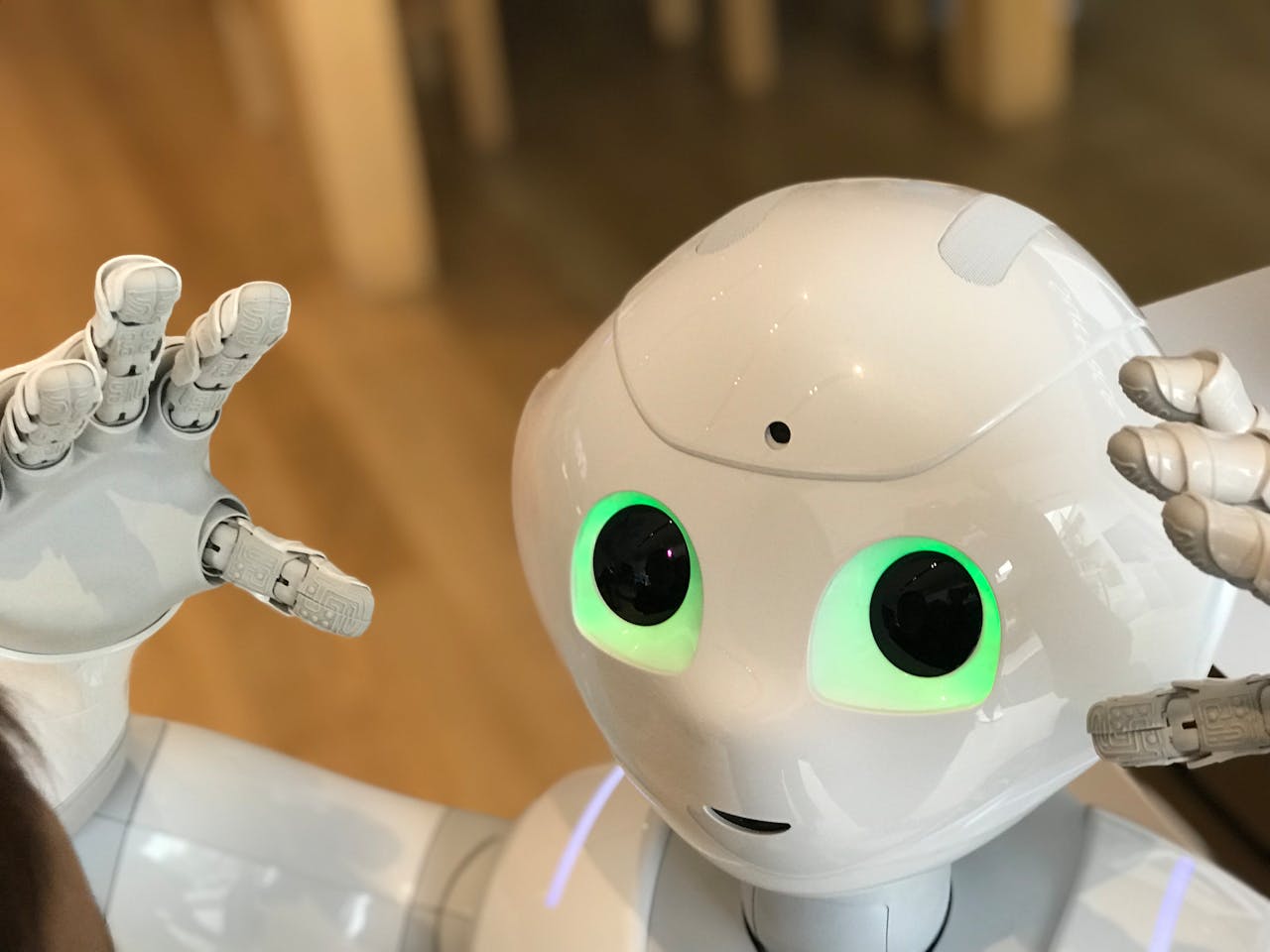 Los robots humanoides con aplicaciones industriales y funciones sociales toman el MWC