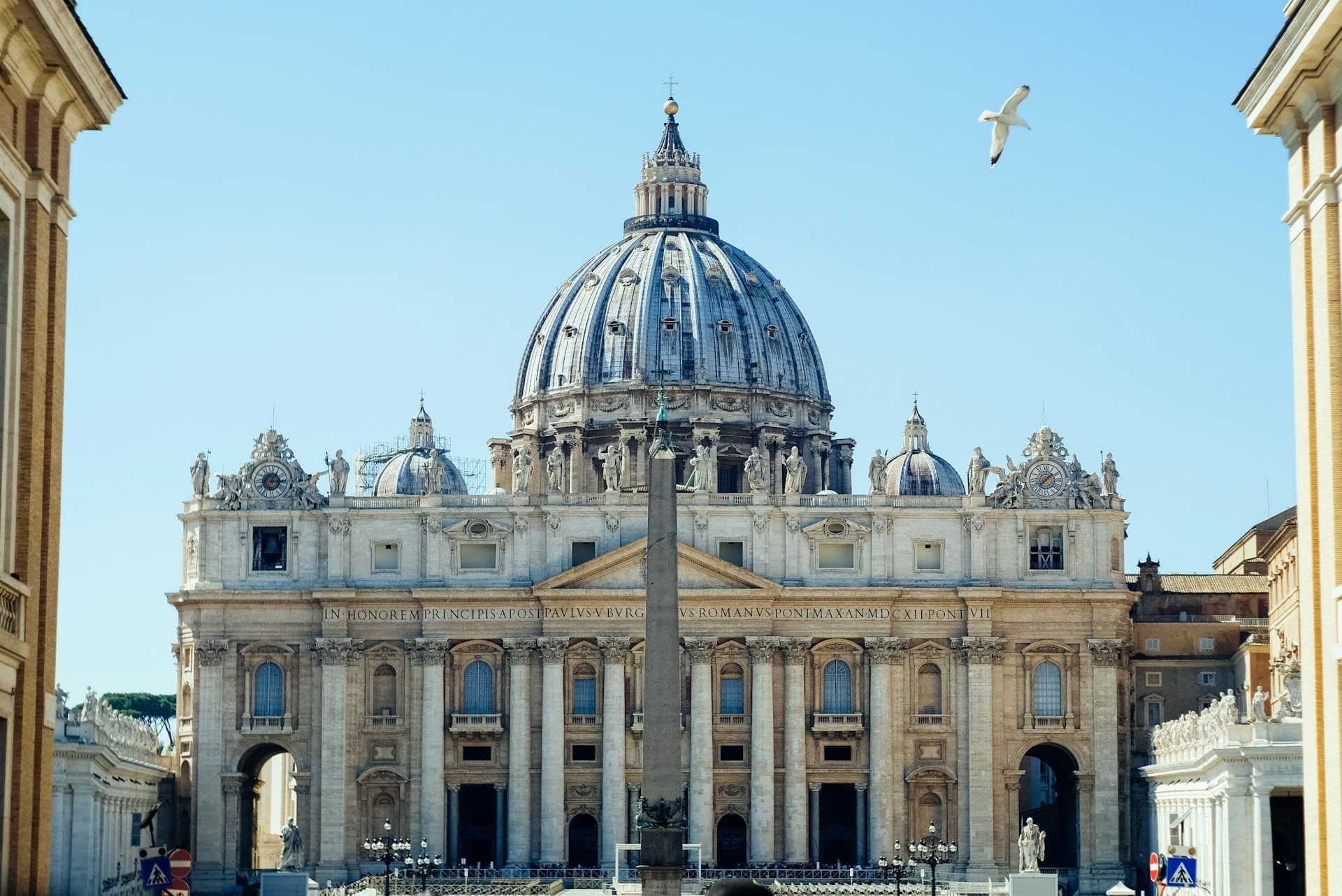Tecnología de punta protege siglos de historia en el Vaticano
