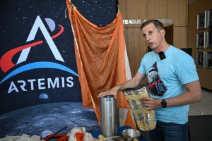 Artemis II crewed mission around the Moon