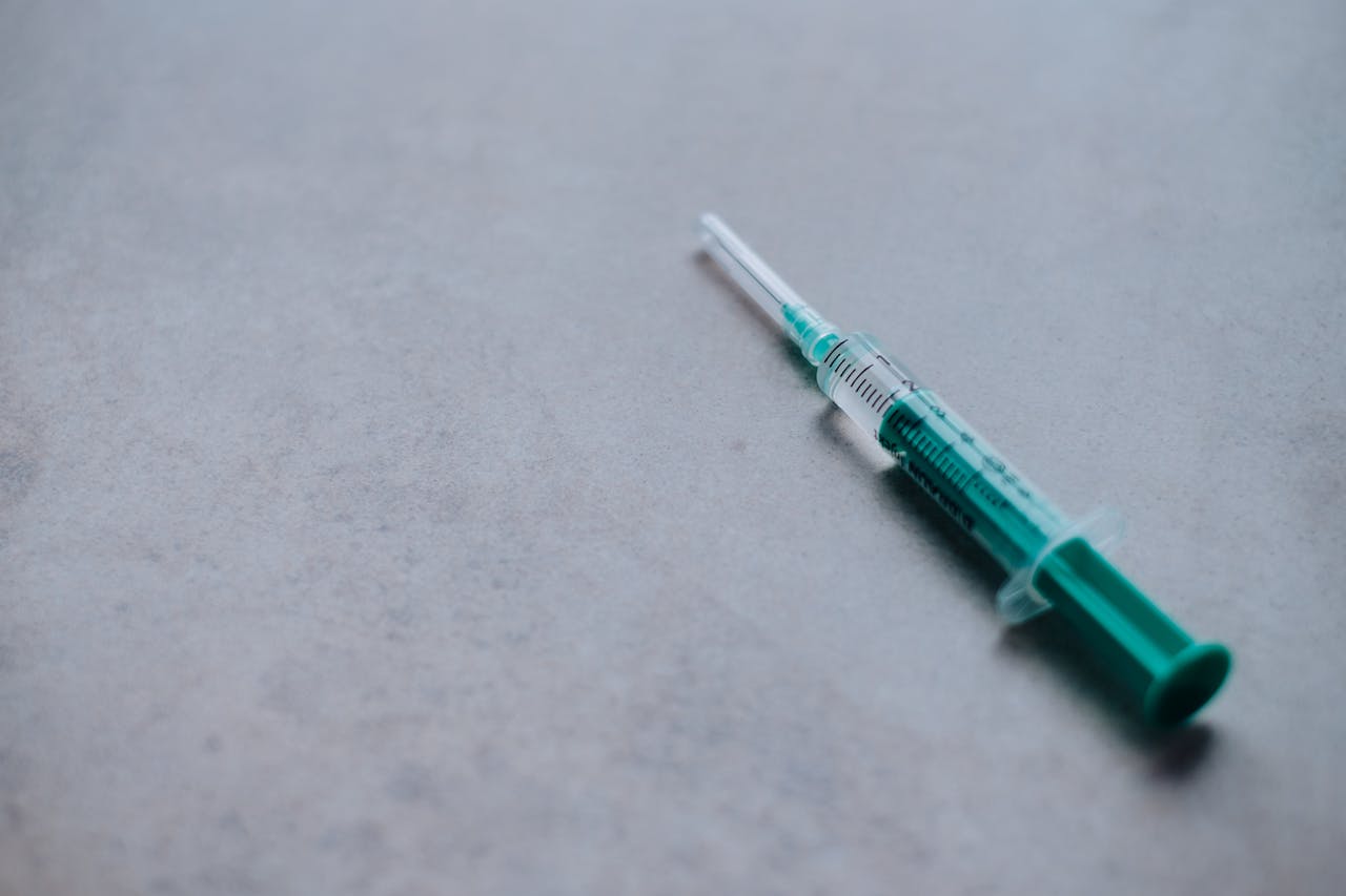 OMS espera que en dos meses haya vacunas para contener el actual brote de ébola