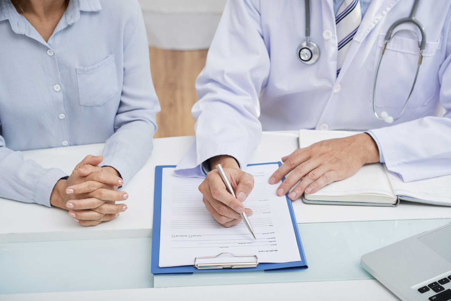 Colombia apoya con la agilización de trámites del sector salud