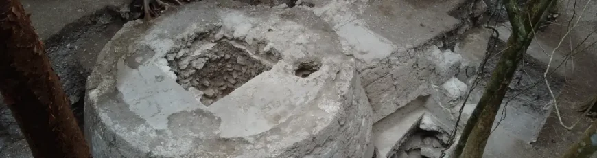 Hallan altar maya usado para sacrificios humanos