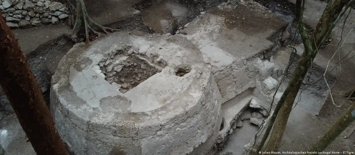Hallan altar maya usado para sacrificios humanos