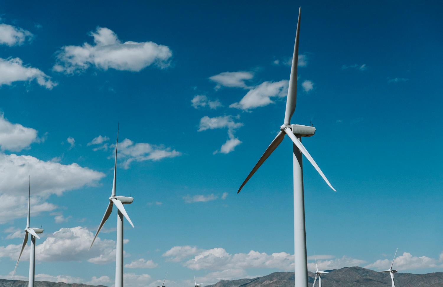 América Latina acelera transición energética; México se rezaga