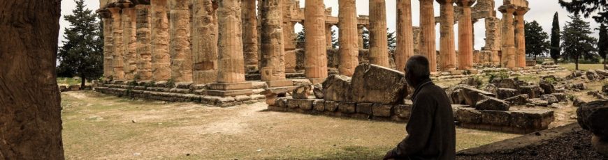 Los discretos héroes que velan por las joyas de la Antigüedad griega en Libia