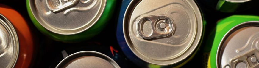 El consumo de bebidas azucaradas en la niñez eleva el riesgo de hipertensión en adultos