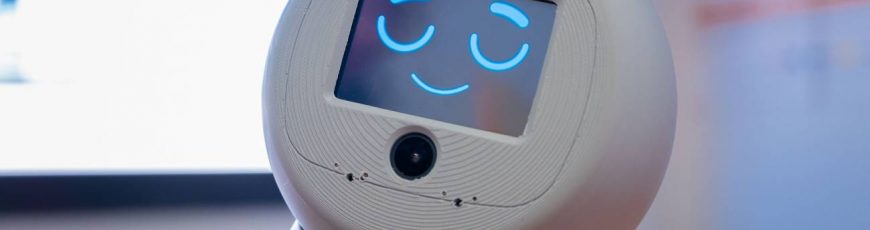 Crean un robot con inteligencia emocional para terapias de niños con autismo