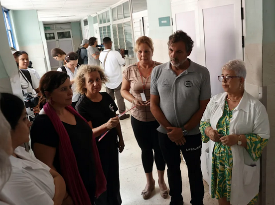 Open Arms entrega ayuda humanitaria a hospital de La Habana