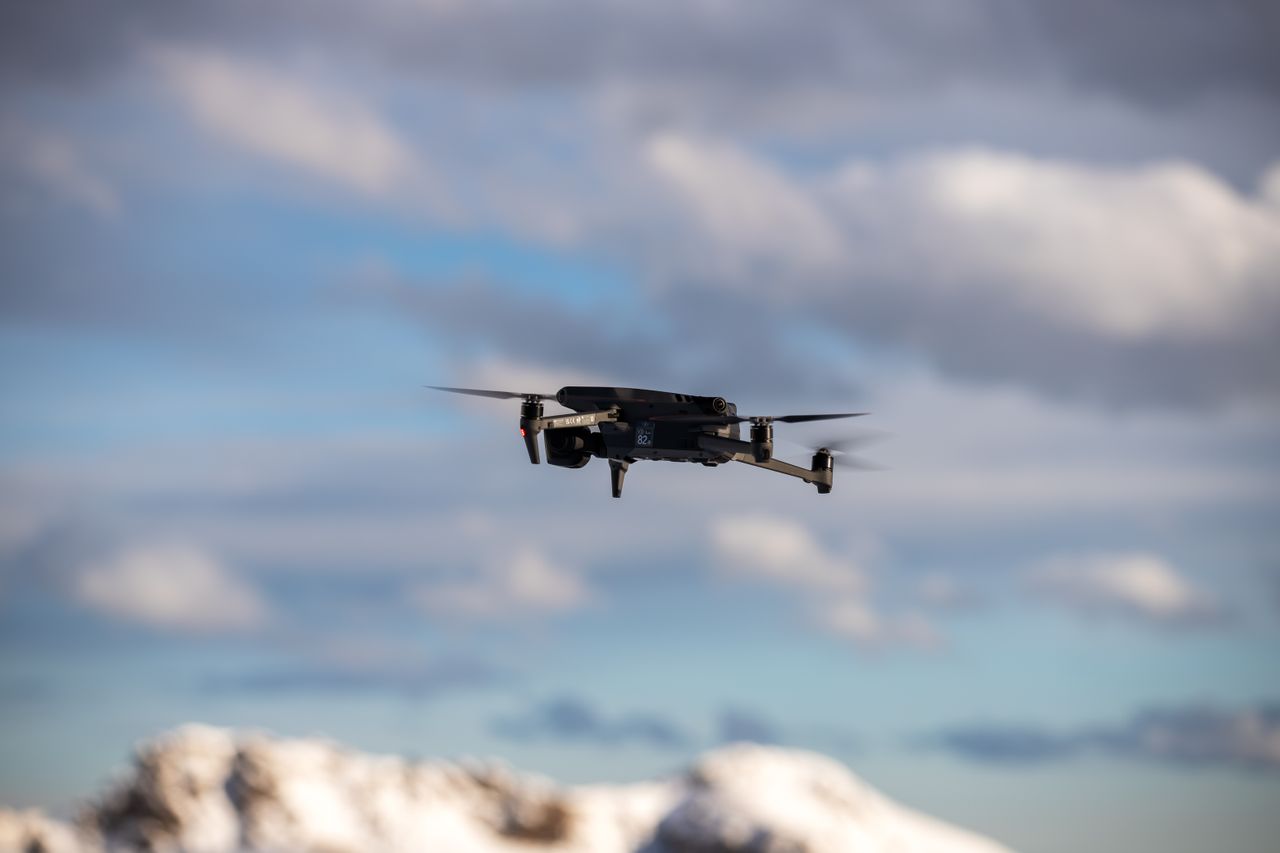 China despliega satélites y drones para labores de rescate en poblado afectado por avalancha de lodo en Xizang