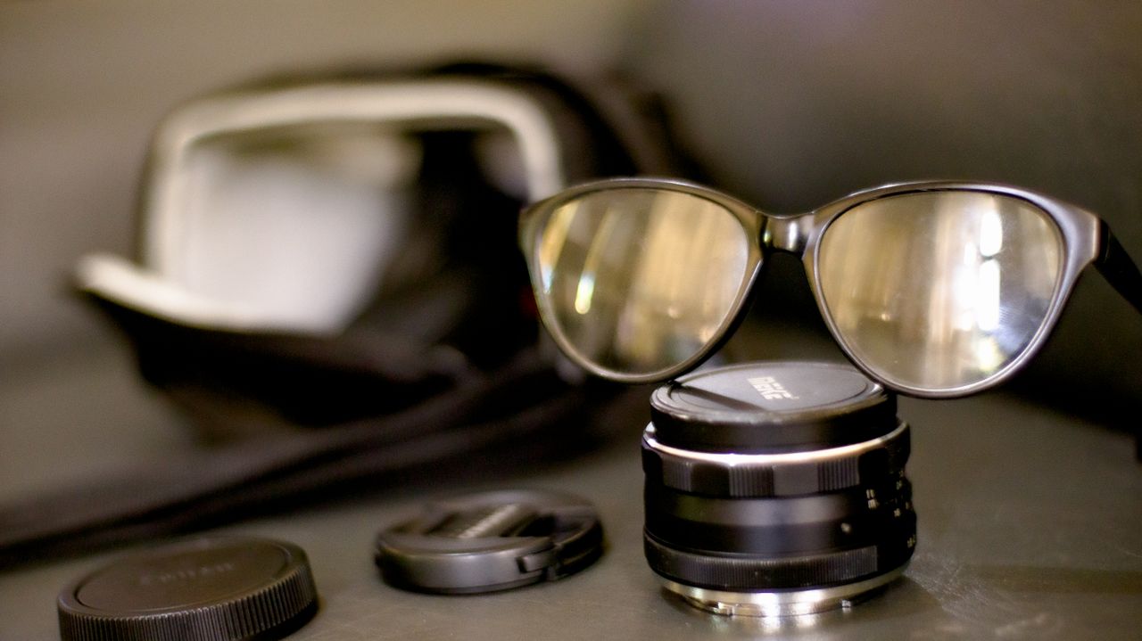 Las gafas «inteligentes» ganan terreno y «cambian la vida» a personas con discapacidad visual