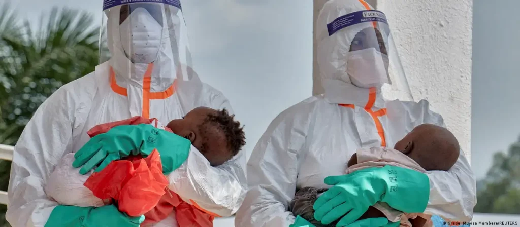 Niños con ébola /Gradel Muyisa Mumbere/REUTERS
