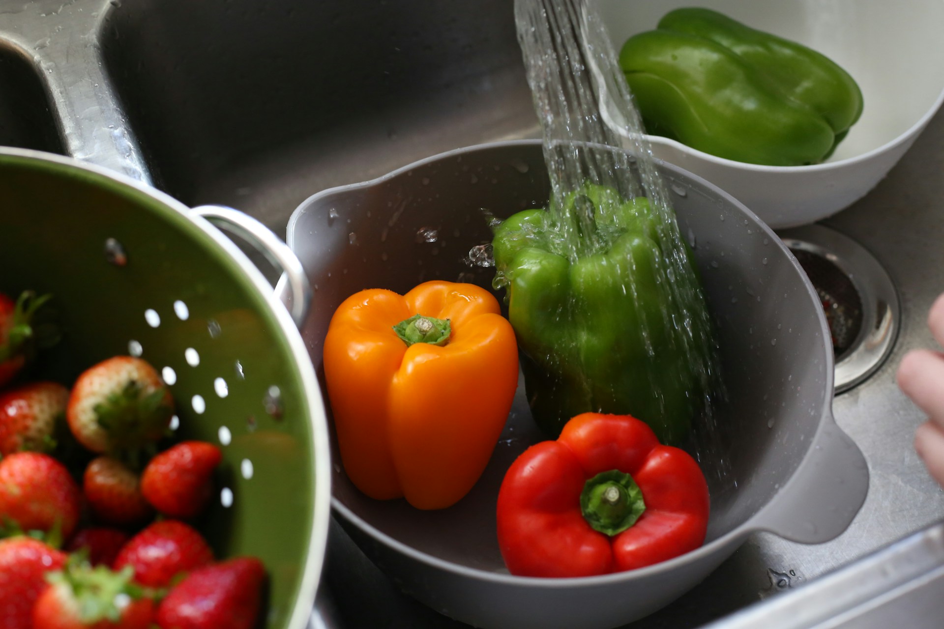 Nuevo virus en vegetales que causa diarrea explosiva