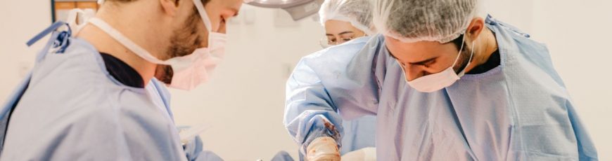 Hospiten Cancún reúne a especialistas para impulsar la cirugía prostática con láser