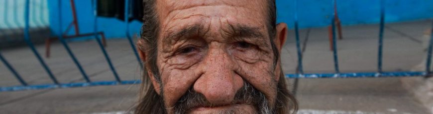 Rápido envejecimiento pone a prueba las brechas estructurales de salud en América Latina
