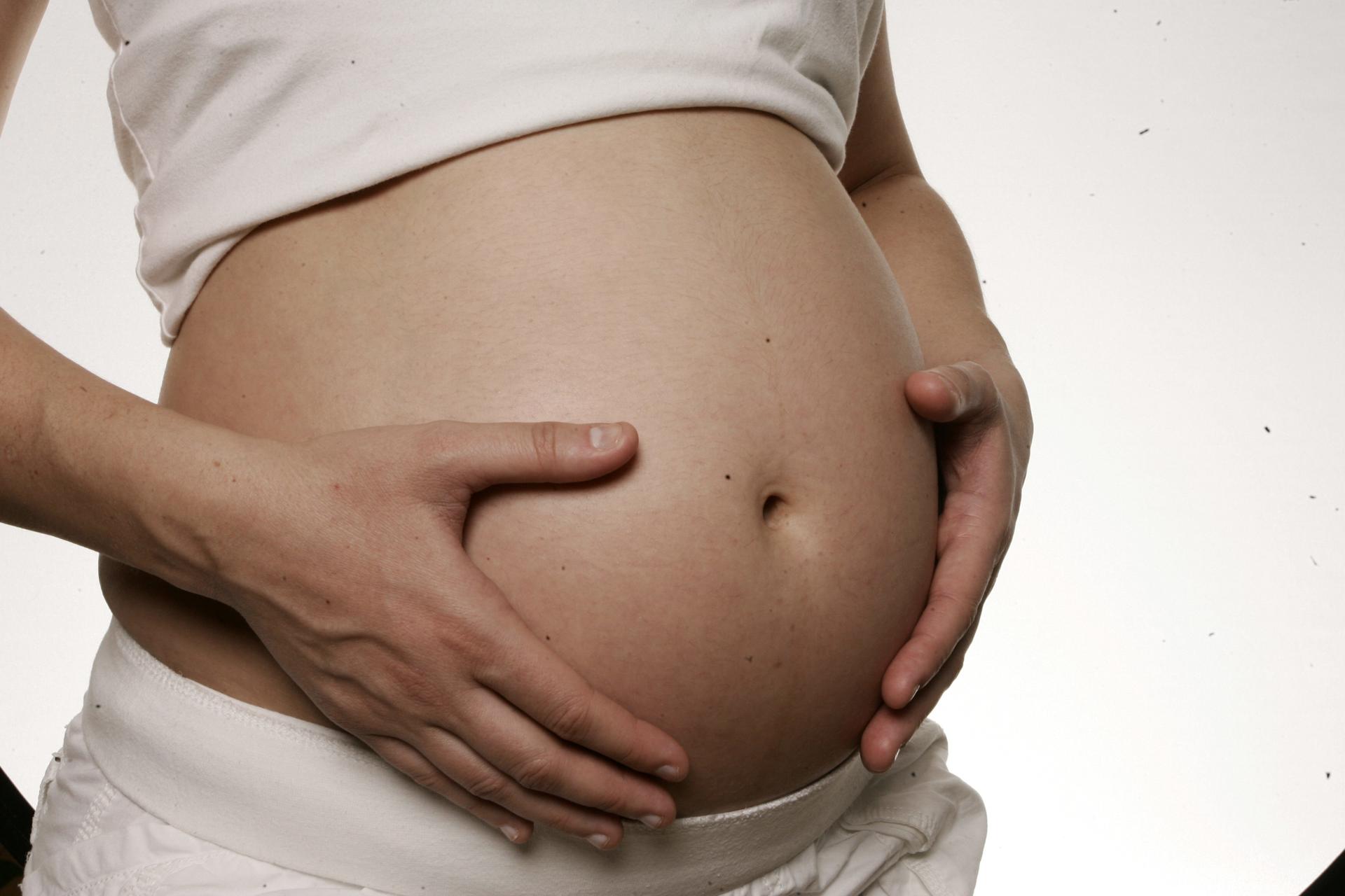 Tener embarazos muy seguidos podría acelerar el envejecimiento de la mujer
