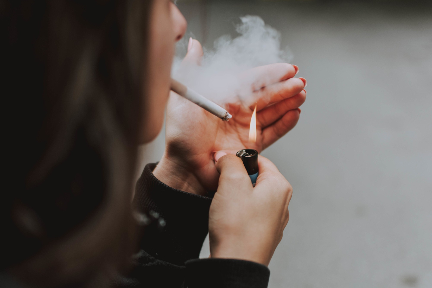El tabaquismo pasivo mantiene su impacto en la salud mundial