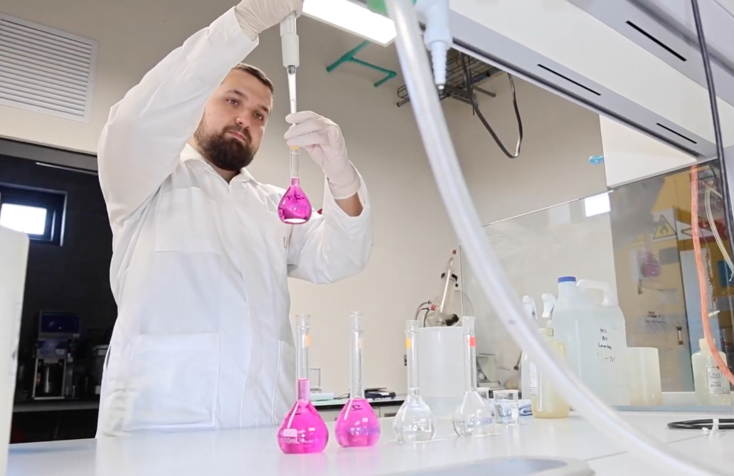 Laboratorio fortalece sus controles de calidad en alimentos