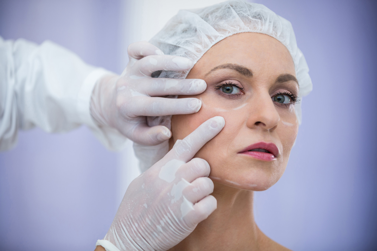Violencia estética y la presión por cumplir ideales de belleza