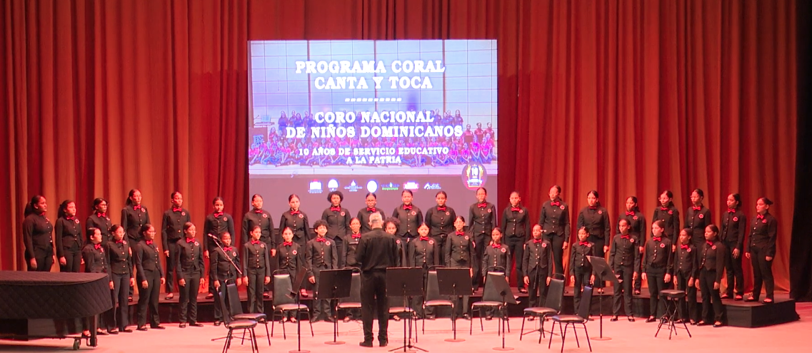 Teatro en RD celebra una década de su programa coral