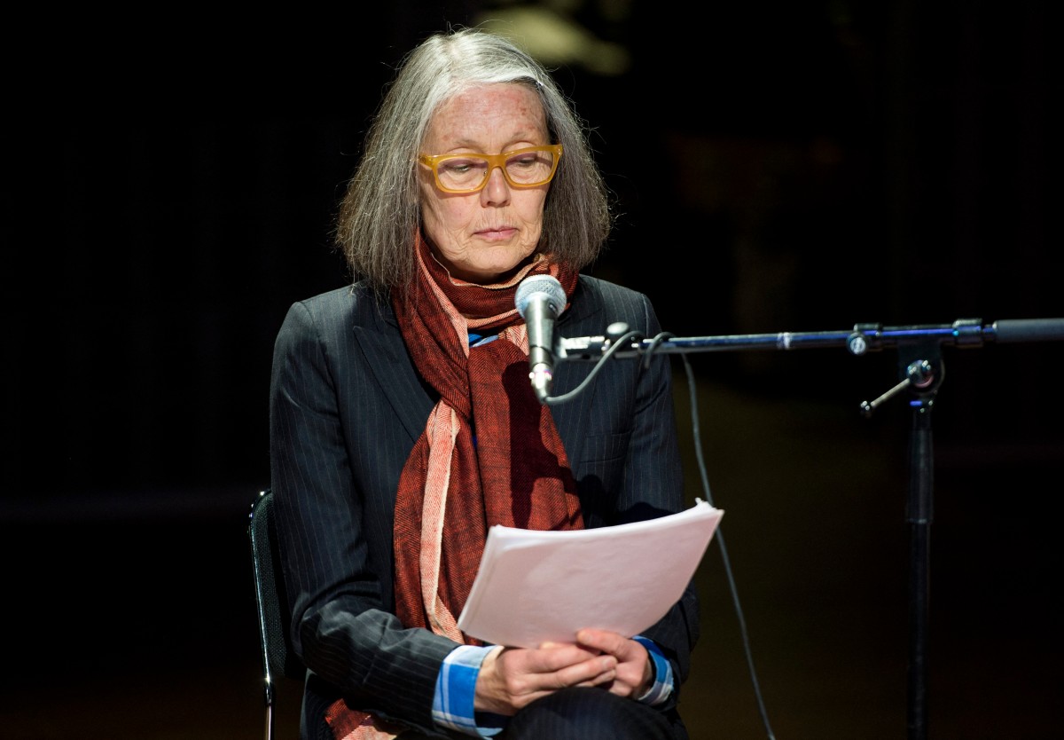 El Nobel premia la obra «atrevida» de la poeta canadiense Anne Carson